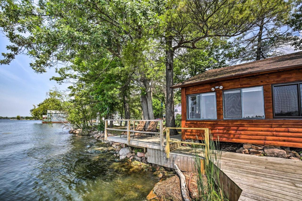 Private Island With Land Access Cabin Hammond Exterior photo